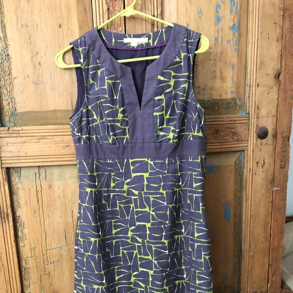 Womens' dress